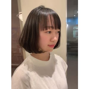 フェミニンボブ
