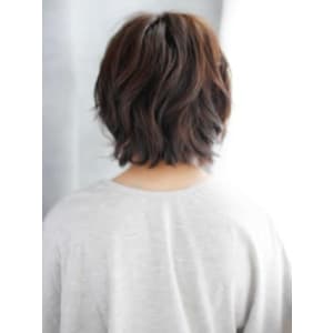 ふんわりシルエットの外ハネボブスタイル