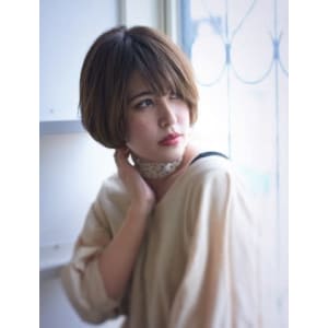 大人かわいい小顔ワンサイドショートボブ 恵比寿