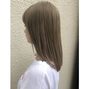 Lia　外国人風ブロンドカラー