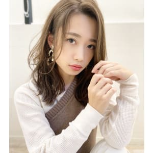 大人かわいいブランジュセミディ 束感 デジタルパーマ