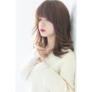 レイヤーカットベージュナチュラル大人かわいいシースルーバング