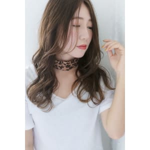 ロングヘアベージュカラーブラウン外国人風ダブルバング