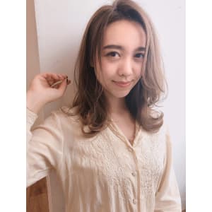 秋色 外ハネ くびれミディ【y－５２４】