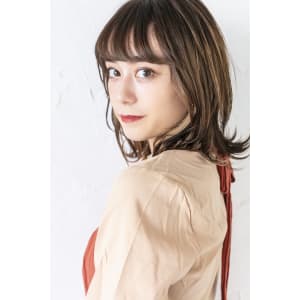 インナーカラーベージュカラー外国人風デザインカラーボブロブ
