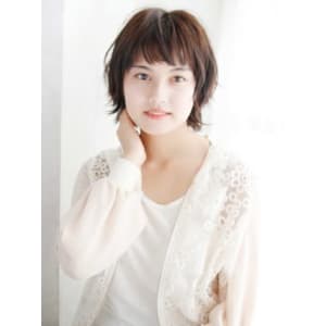 ふんわりシルエットの外ハネボブスタイル