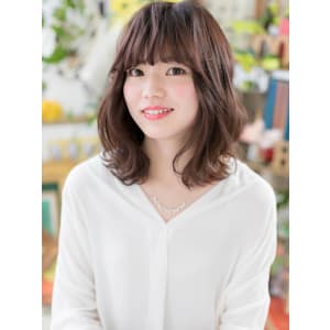 大人かわいい♪くせ毛風くびれセミディ　ふわミディ