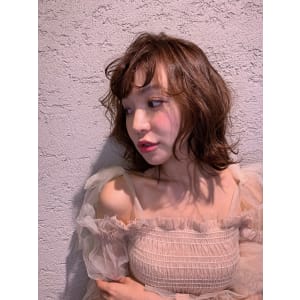 アッシュブラウン　担当　飯田