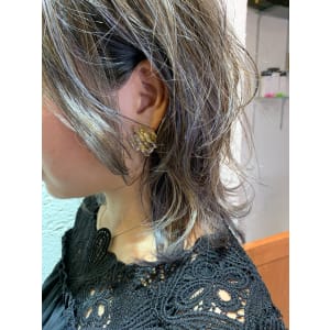シルバーアッシュ　担当　飯田
