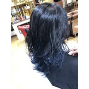 ネイビーグラデーション　担当　越智