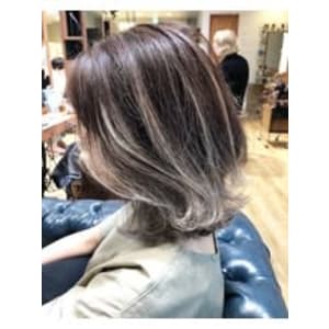 ライングラデーション　　担当　越智