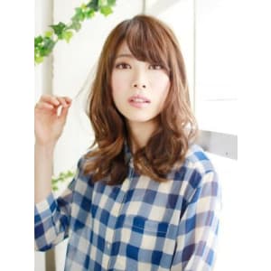 リラックスカールのパーマスタイル