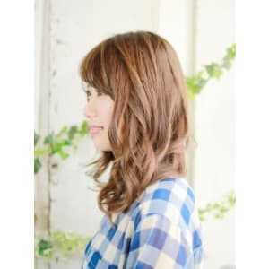 リラックスカールのパーマスタイル