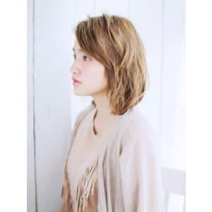 ミディアムカールヘアー