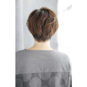 ふんわり大人外ハネショート