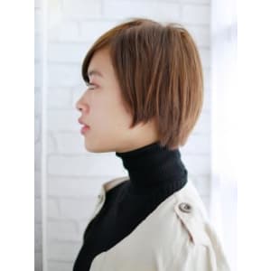 大人ツヤ感のショートスタイル
