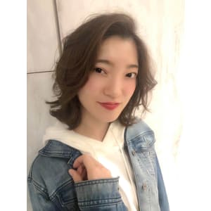 ツヤが何よりも嬉しい☆　”アッシュブラウン×ミディ”♪