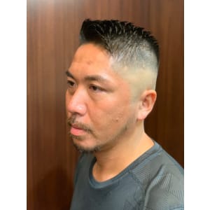 震災刈りスキンフェード 