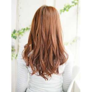 ゆるカールが今っぽいヘアースタイル
