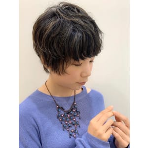 大人ショートのニュアンスパーマ