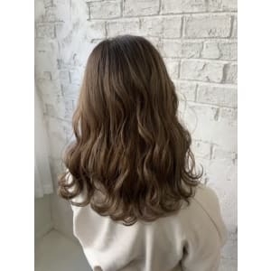 ミルクティーベージュブランジュイルミナカラー6053