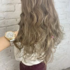 イルミナカラーベージュハイライト池袋東口
