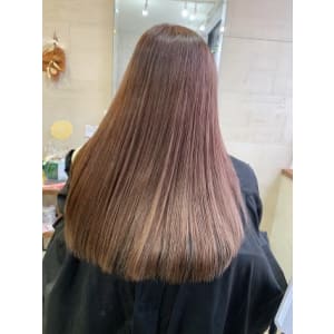 ナチュラルピンクベージュストレートヘア重軽い