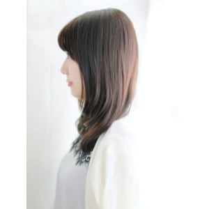 うるツヤ大人内巻きワンカールスタイル