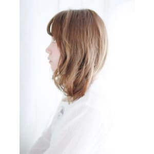 透け感たっぷりミックスカールボブ
