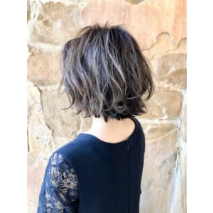 【151e　戸塚】*ハイライト+外ハネボブ+グレージュ*