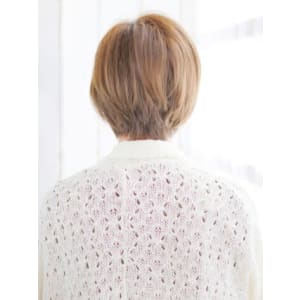 大人美シルエットショート
