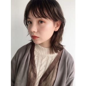 ウルフレイヤーくびれボブミディ60