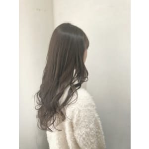 カーキ×ベージュ