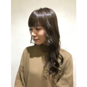ベージュカラー
