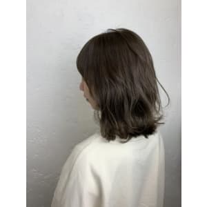 グレージュ　イルミナカラースターダスト　タンバルモリ池袋
