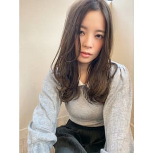 添田】アッシュグレージュ ネイビーカラー 小顔ロング - Maria by AFLOAT【マリアバイアフロート】掲載中