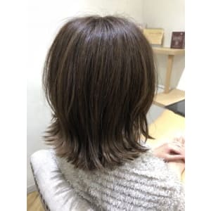 外ハネ◯ベージュ