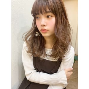 アフロート ブランジュ ハイライト無造作カール