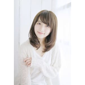ゆるふわ内巻きレイヤースタイル