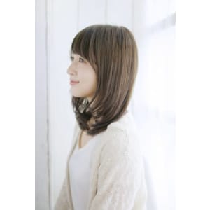 ゆるふわ内巻きレイヤースタイル