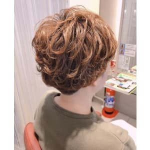 くるくるアニーパーマ - EMU international 春日部本店【エムインターナショナル】掲載中