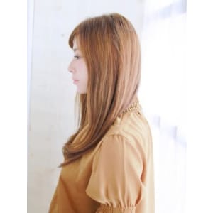 ロングのツヤ系スタイル