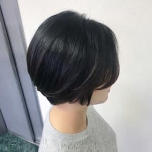 ショートボブ