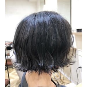 ダークブルー