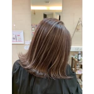 ハイライト切りっぱなしボブブランジュ20代30代2069