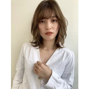 大人綺麗な束感強めパーマ 