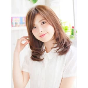 上品なカールストレートスタイル