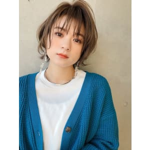 大人カジュアルショート 毛先パーマ【yー５６２】