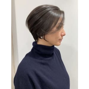 大人の抜け感ショート