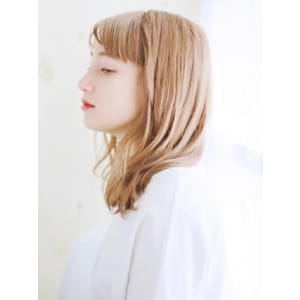ショートバングのゆるミックスカール